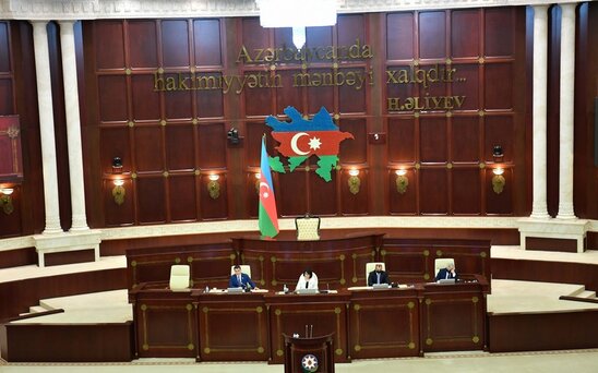 Deputat: "Bələdiyyələrin iclaslarının onlayn formatda keçirilməsi barədə qərar qəbul etməliyik"