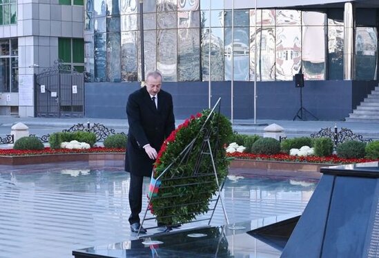 Prezident İlham Əliyev Xocalı soyqırımı abidəsini ziyarət edib - FOTO