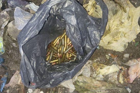 Qubada silah-sursat aşkarlanıb - FOTO