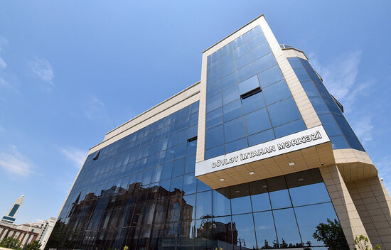 Ali məktəblərə sənəd verənlərin sayı açıqlanıb