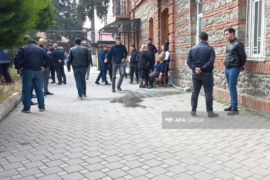 Azərbaycanda kişi arvadını tüfənglə öldürdü - FOTO - YENİLƏNİB