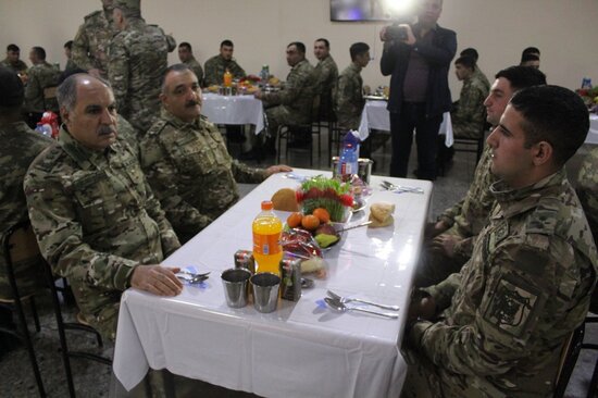 Novruz bayramı ərəfəsində müxtəlif bölgələrdə hərbi qulluqçularla görüş olub