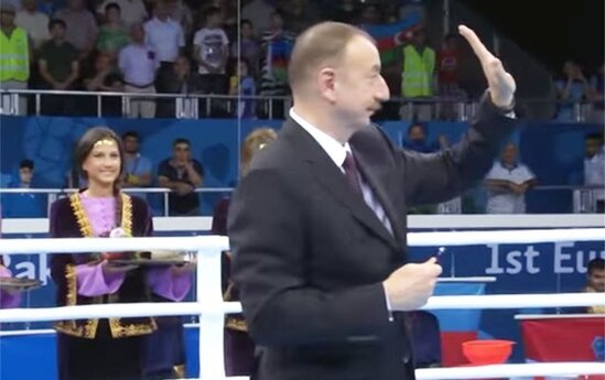 Prezidentin erməni idmançıya 8 il əvvəlki jesti yenidən gündəm oldu - Video