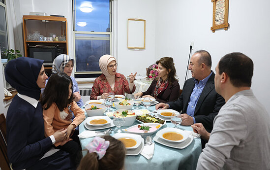 Əminə Ərdoğan Nyu-Yorkda iftar süfrəsində - Fotolar