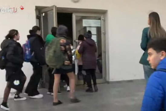 Bakı məktəbində kütləvi zəhərlənmə: Şagirdlər danışdılar - YENİLƏNİB + VİDEO