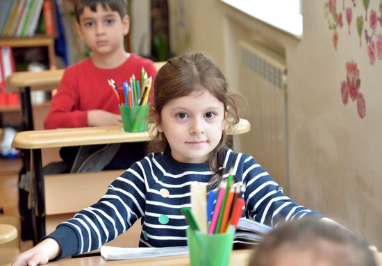 Məktəbəhazırlıq üzrə yerdəyişmə dayandırılır