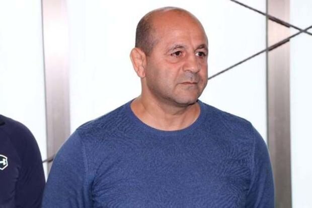 Əməkdar məşqçinin ölkədən çıxışına niyə "stop" qoyuldu? - FOTO