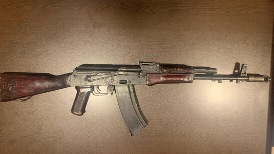 "Kalaşnikov" satmaq istəyən şəxs belə saxlanıldı - ANBAAN VİDEO