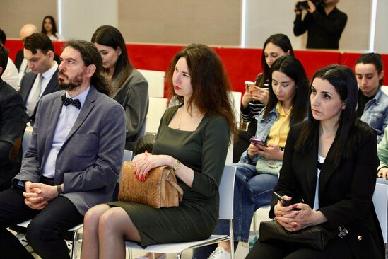 Türk Dövlətləri Təşkilatına üzv dövlətlərin jurnalistləri və media mütəxəssisləri üçün silsilə təlimlərə başlanıb