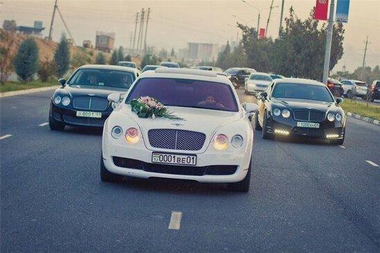 Bəyin qardaşı toy karvanında qəza törətdi, yaralananlar var