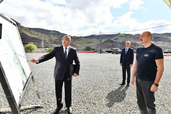 İlham Əliyev Laçın və Qubadlı rayonlarına səfər edib - FOTO