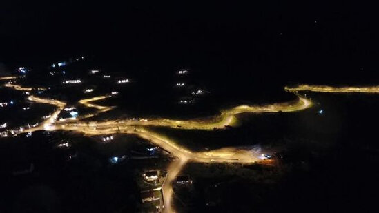 Laçının yolları gecələr işıq saçır - FOTO