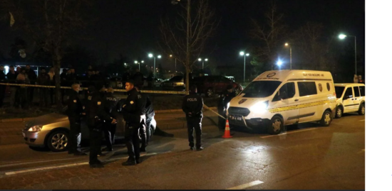 Türkiyədə avtomobil dəmir daşıyan yük maşınına çırpıldı: 1 ölü