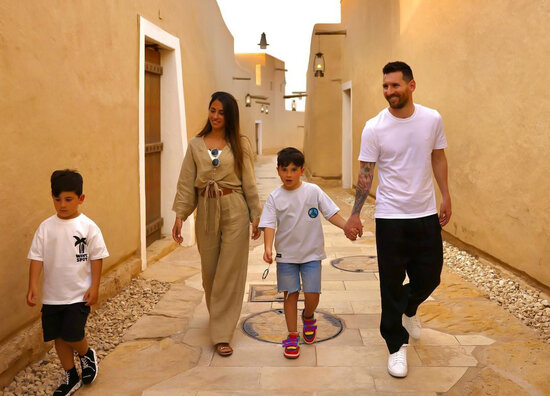 Messi yenə Səudiyyəyə səfər etdi - FOTO