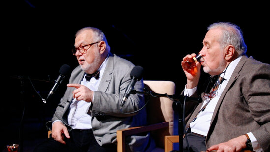 "Azerçay" dünya şöhrətli alimlərlə görüşə sponsorluq edib