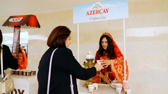 "Azerçay" dünya şöhrətli alimlərlə görüşə sponsorluq edib