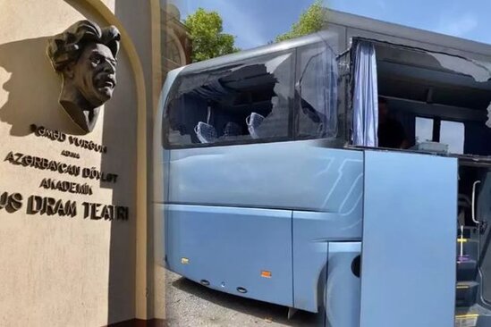 Azərbaycanda teatrın qastrol avtobusu qəzaya düşdü - VİDEO