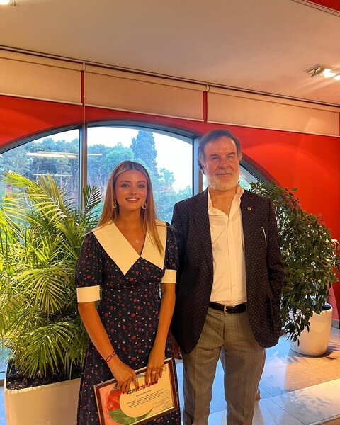 Mələkxanımın qızı ilə bağlı sevinci - Fotolar