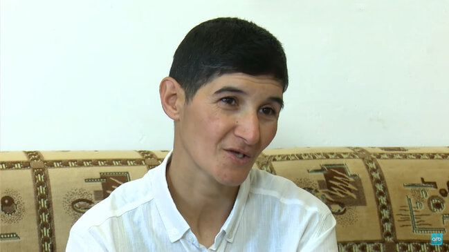 "Səni axtarıram"a gələn Elşən: "Oğlan deyiləm, qızam, namusum tapdalanmasın deyə ..." - VİDEO