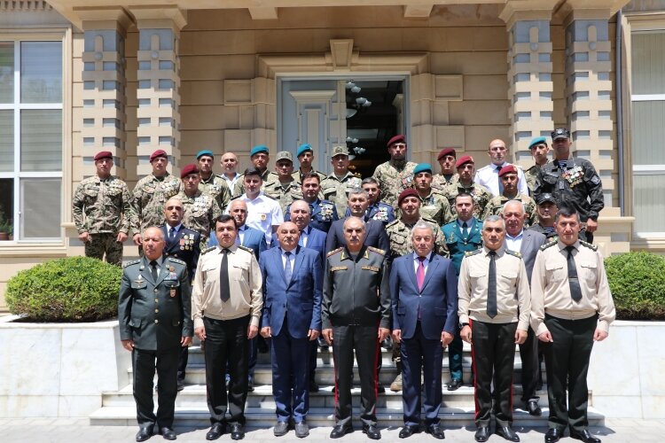 Hərbi Prokurorluqda qazilərlə görüş keçirilib - FOTO