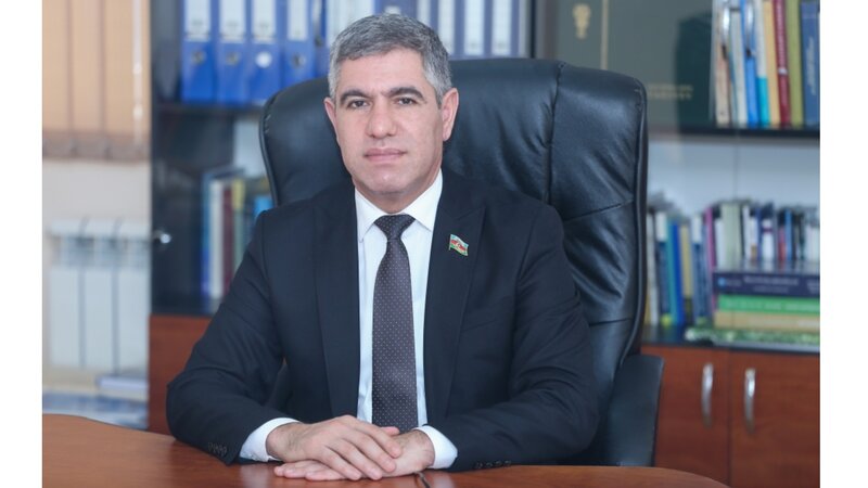 Vüqar Bayramov: "Regionlarda kreditlər əlçatan deyil"