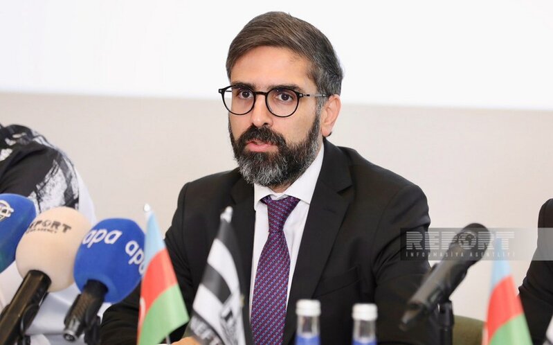 Rövşən Nəcəf: "Neftçi" azarkeşlərindən səbirli olmalarını istəyirik"