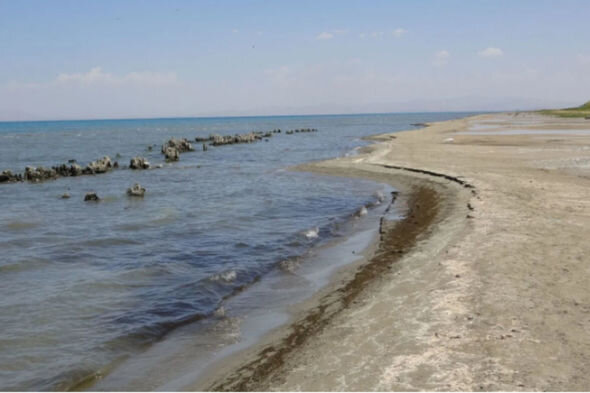 Türkiyənin ən böyük gölü quruyur - FOTO