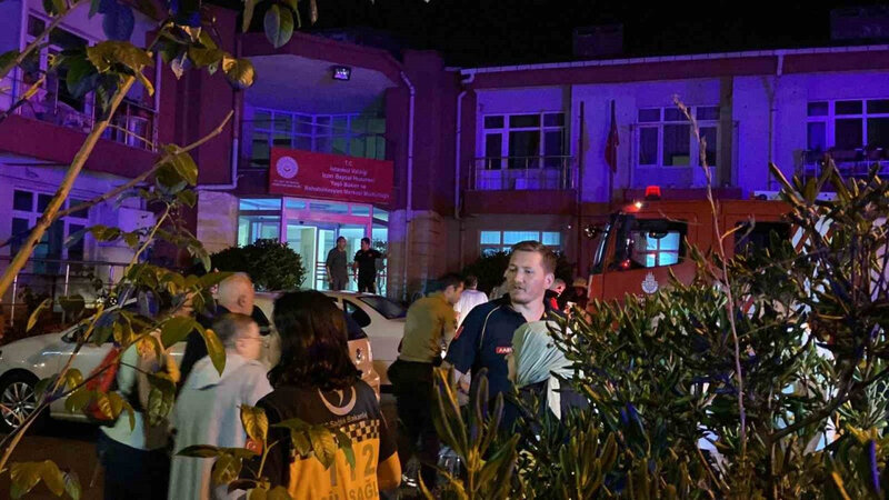 İstanbulda qocalar evində yanğın olub - FOTO