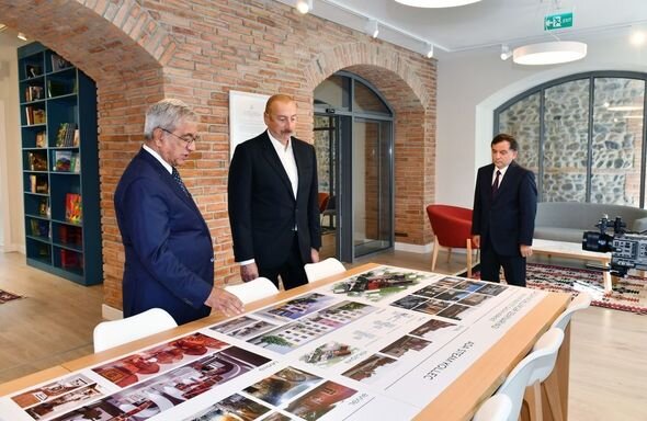 Prezident Qazax Müəllimlər Seminariyasında yaradılan şəraitlə tanış olub - YENİLƏNİB + FOTO