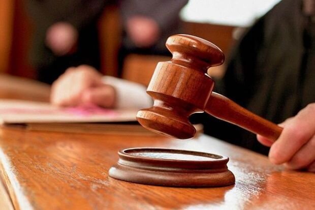 Sabiq məmurun keçmiş polis oğlu yenidən məhkəmə qarşısında