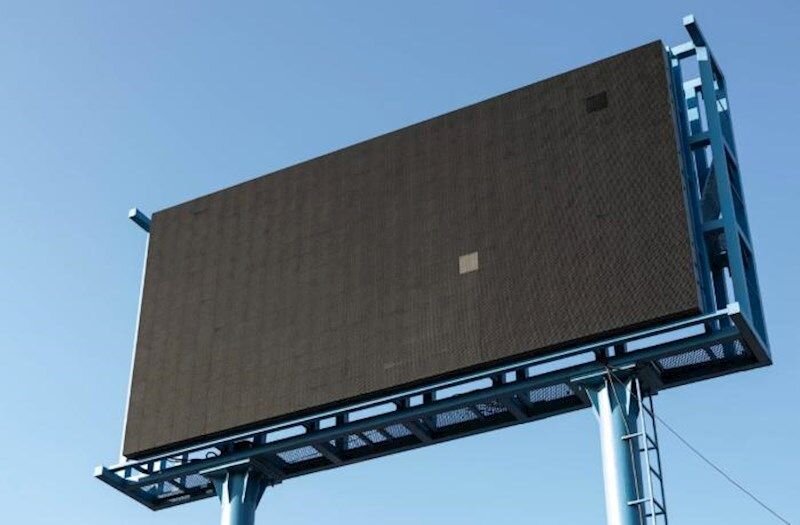 Dövlət Reklam Agentliyi məhkəməyə verildi