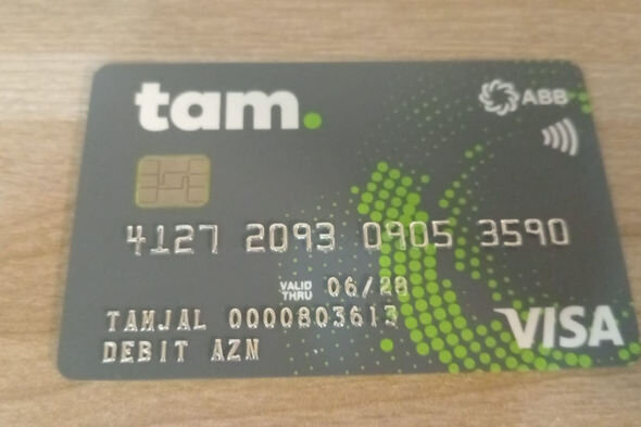 Leykozdan əziyyət çəkən Mübarizin anası: "Bəzən yeməyə heç nə tapmırıq, yardıma ehtiyacımız var" - FOTO