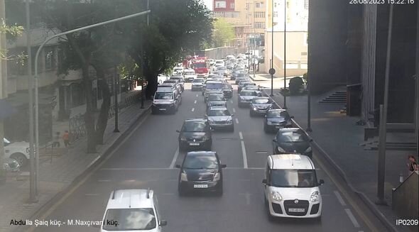 Bakıda partlayış zamanı iki nəfər xəsarət alıb - YENİLƏNİB + FOTO/VİDEO