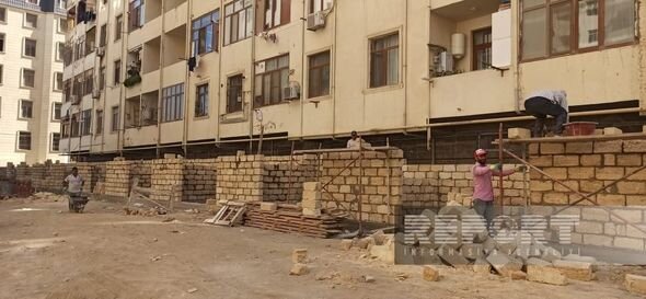 "AAAF Park"-da kommunikasiya xətlərinin üzərində 500 kvadratmetr obyekt tikilir - FOTOLAR