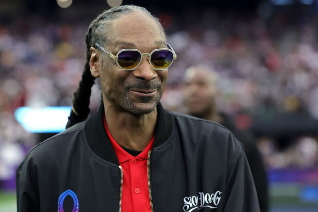 Milyonlarla dolları görüb ağlı başından çıxan Snoop Doggdan Azərbaycana qarşı təxribat - FOTO