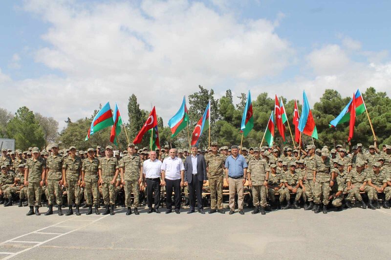 Hərbi Prokurorluğun Ulu Öndərin 100 illik yubileyi münasibəti ilə keçirdiyi silsilə tədbirlər davam etdirilir...