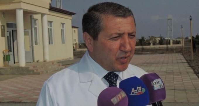 Ev dustağı olan keçmiş baş həkim işə necə çıxır? - Rauf İsfəndiyarov barəsində ilginc iddia