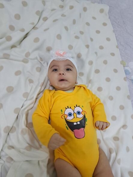 7 aylıq Xədicənin anası fəryad edir: "Övladımı itirməkdən qorxuram, dəstəyə ehtiyacımız var" - FOTO