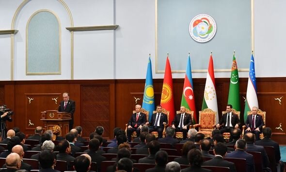 İlham Əliyev Düşənbədə Qurbanqulu Berdiməhəmmədovun təltifolunma mərasimində iştirak edib - FOTO