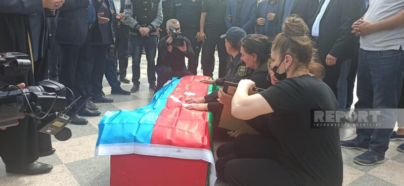 Erməni terroru nəticəsində həlak olan polis serjantı Asim Camalzadə dəfn olunub - YENİLƏNİB