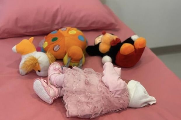 Ötən həftə Salyanda küçəyə atılan körpənin son durumu AÇIQLANDI - FOTO