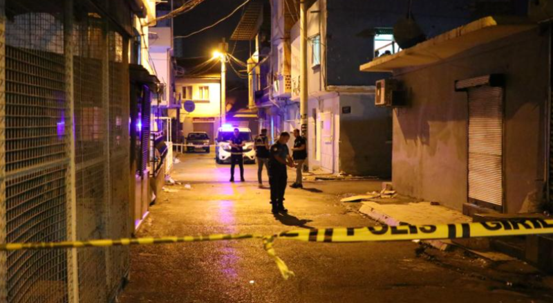 Türkiyədə küçədə silahlı dava oldu: 2 yaralı