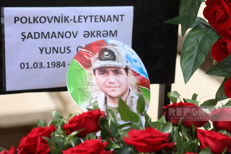 Mina terrorunda şəhid olan polkovnik-leytenant İkinci Şəhidlər xiyabanında dəfn edilib - FOTO