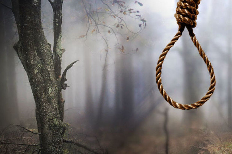 Sumqayıtda parkda asılmış kişi meyiti TAPILDI