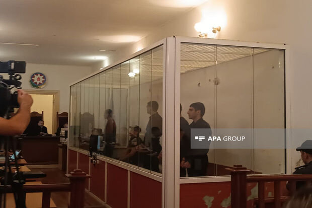 Bakıda hipermarketə silahlı hücumla bağlı məhkəmə baxışı başlayıb - YENİLƏNİB + FOTO