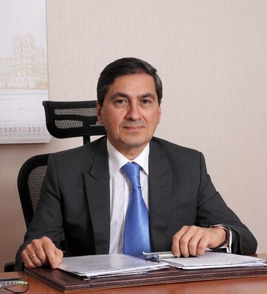 Milli Oftalmologiya Mərkəzində xəstələrdən alınan pullar büdcəyə gedir, yoxsa kimlərinsə cibinə?