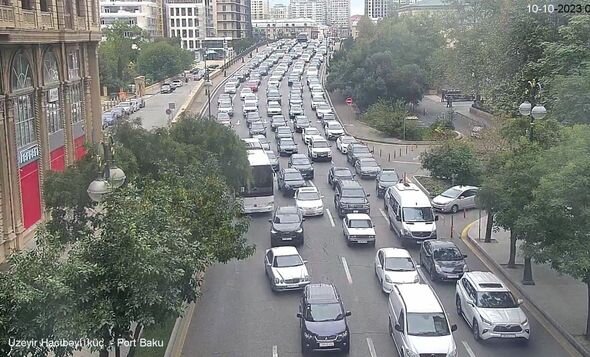 Güclü külək Goranboy rayonunun 1 500-dən artıq sakini olan Boluslu kəndində fəsadlar törədib. "Report"un Qərb bürosunun məlumatına görə, gec