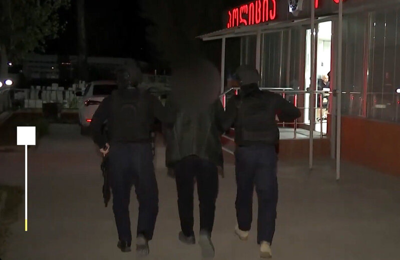 14 yaşlı arvadını öldürən azərbaycanlı saxlanıldı - VİDEO