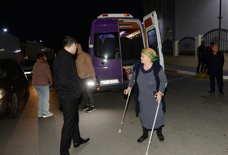 Füzuliyə daha 22 ailə yola salınıb - FOTO