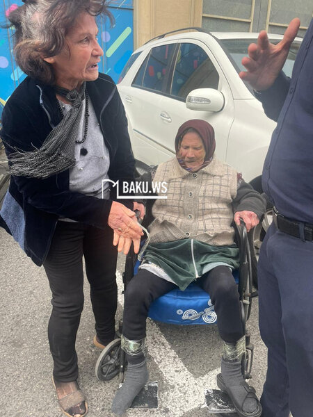 Bakıda dəhşət! - Yaşlı anasını əlil arabasına bağlayaraq dilənməyə məcbur etdi - YENİLƏNİB/FOTO